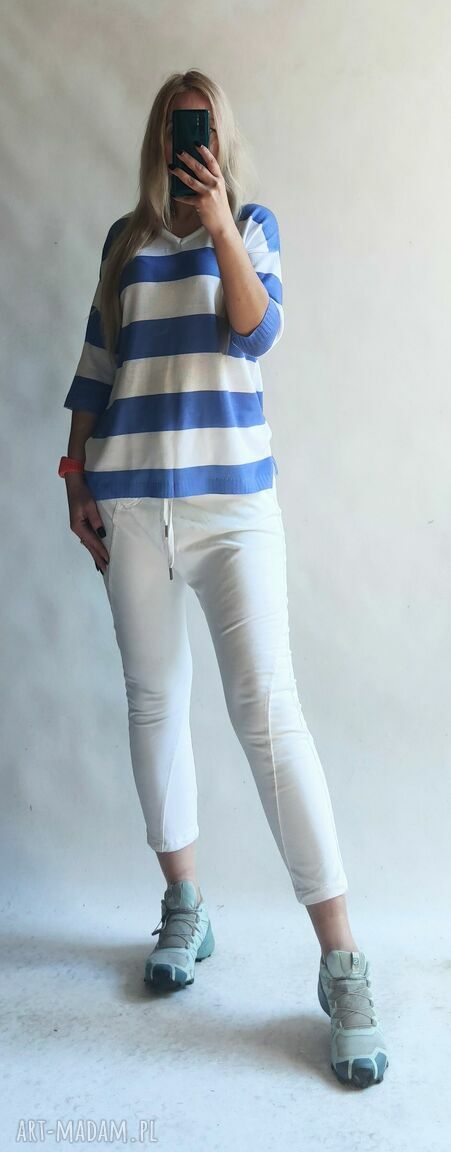 Sweter oversize w paski - kardigan z dekoltem w serek (rękaw 3/4)