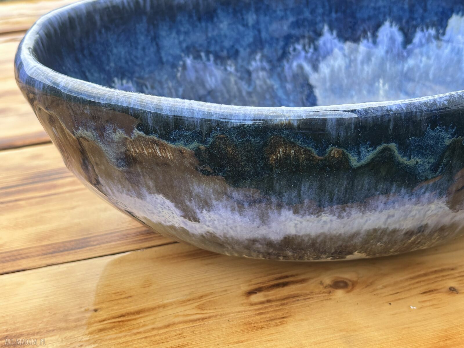 Owalna umywalka ceramiczna Głębia Oceanu