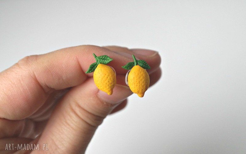 Cytryny kolczyki wkręty z modeliny Fimo i stali chirurgicznej