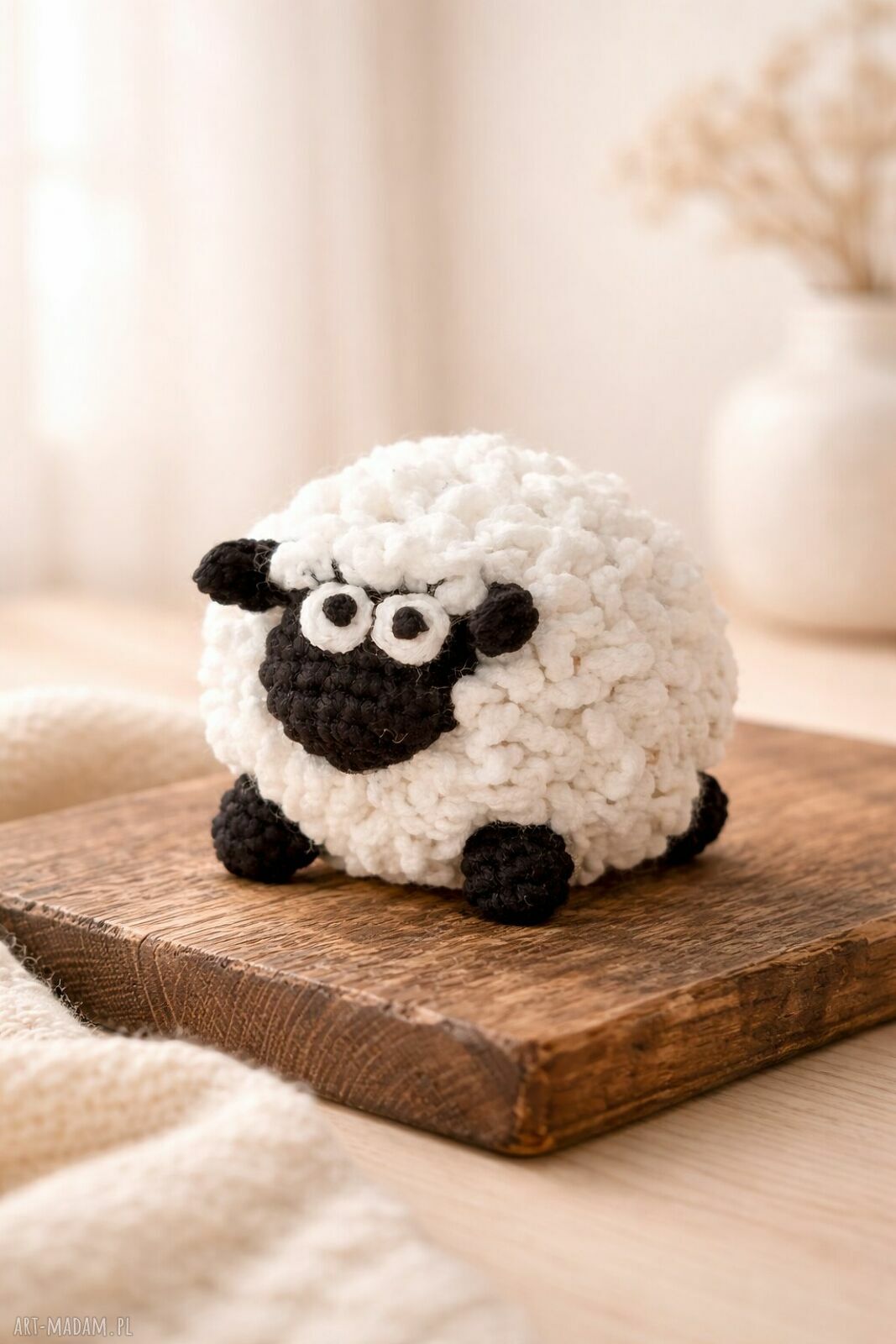 Ozdobna owieczka - wiosenna dekoracja wielkanocna handmade