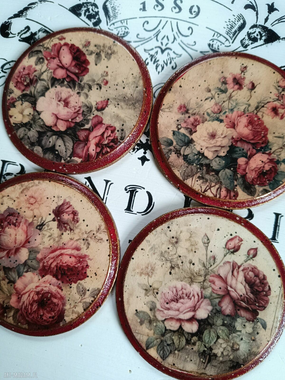 Ozdobne podkładki pod kubki z różami - decoupage vintage