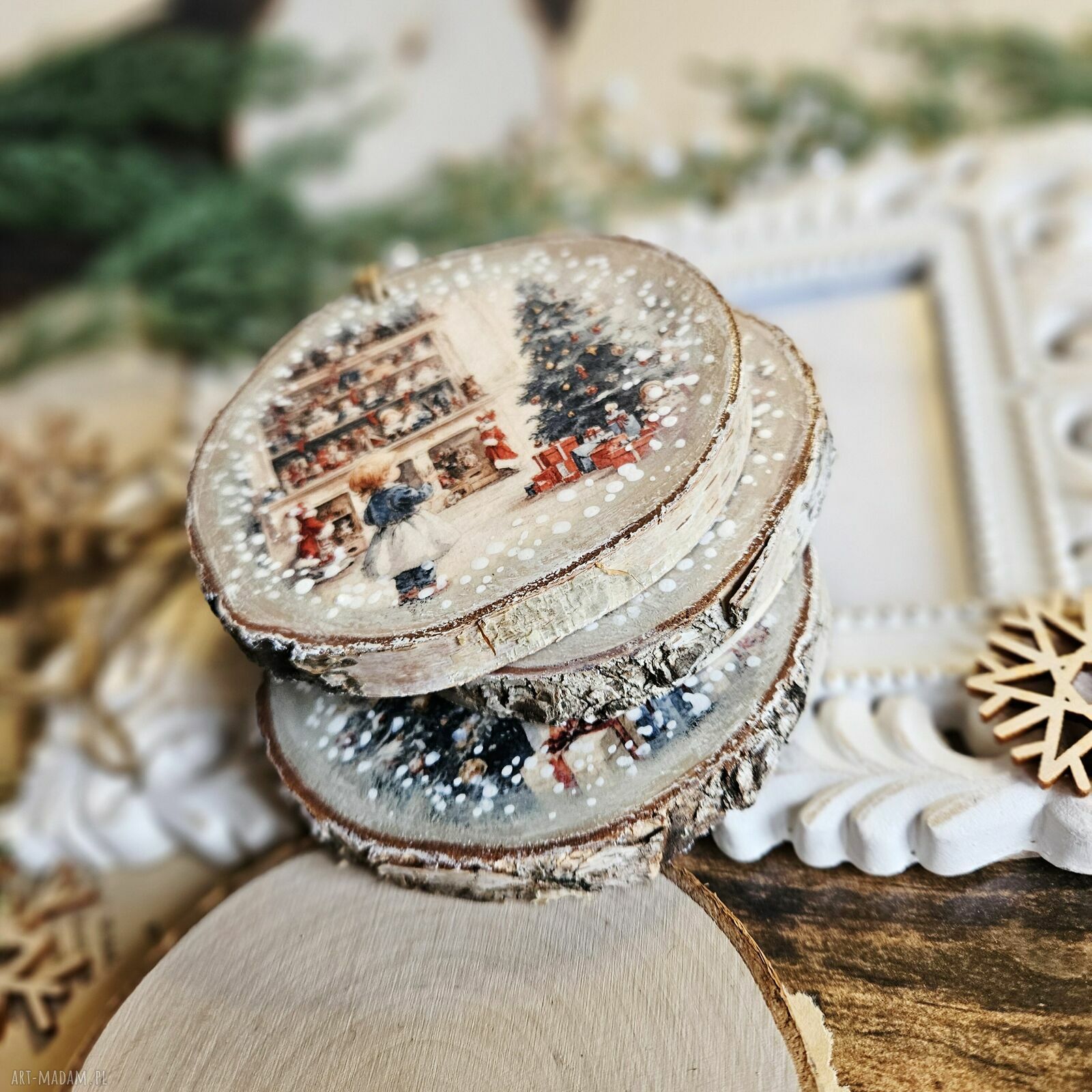 pomysł na prezent: Trzy duże plastry drewniane ozdoby świąteczne z Mikołajem (decoupage)