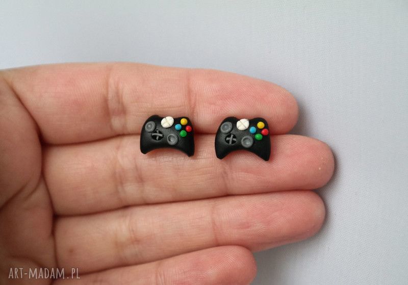 Pady maleńkie kolczyki wkrętki handmade z modeliny Fimo | antialergiczne końcówki
