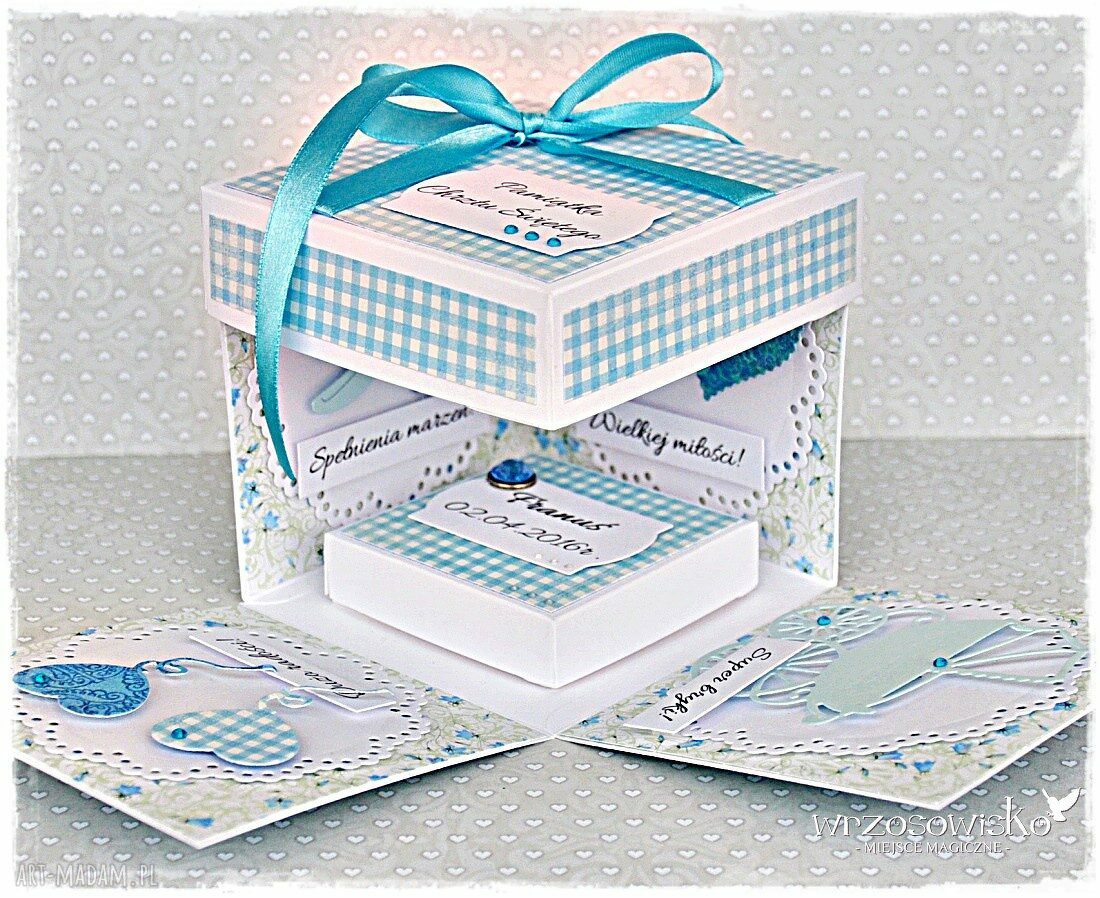 Pamiątka chrztu exploding box personalizacją scrapbooking chrzest
