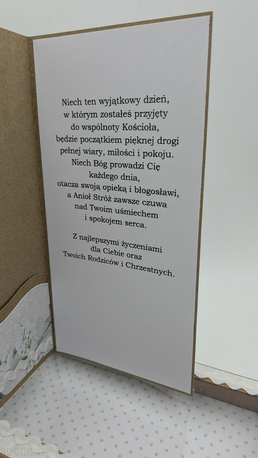 Ręcznie robiona kartka na chrzest z aniołkiem - pamiątka w pudełku