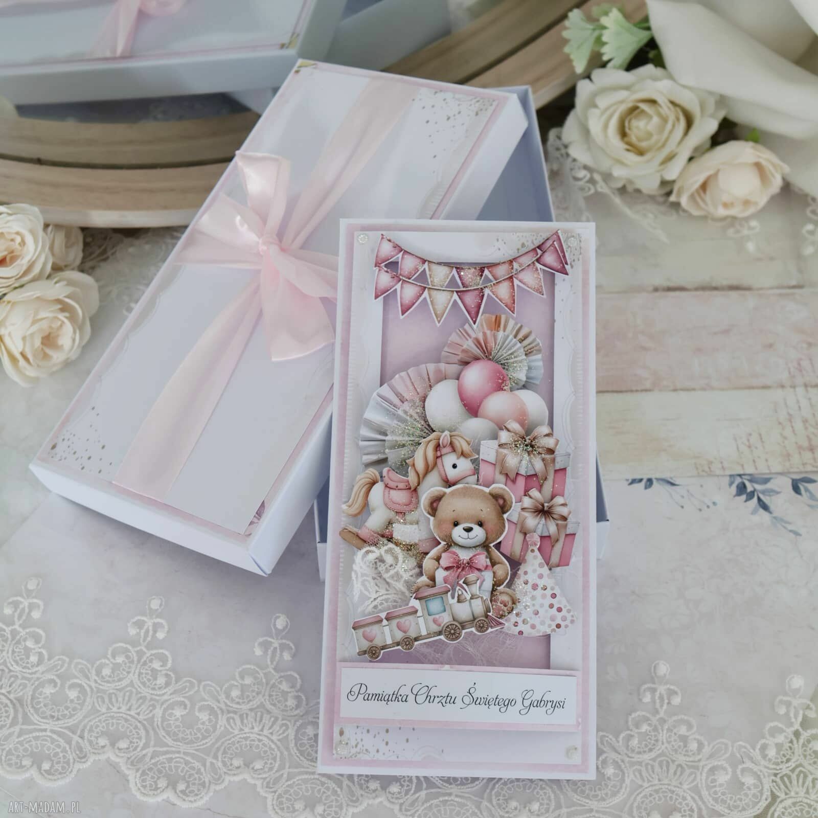 Pamiątka Chrztu Świętego dla dziewczynki - kartka z życzeniami i pudełkiem personalizowana