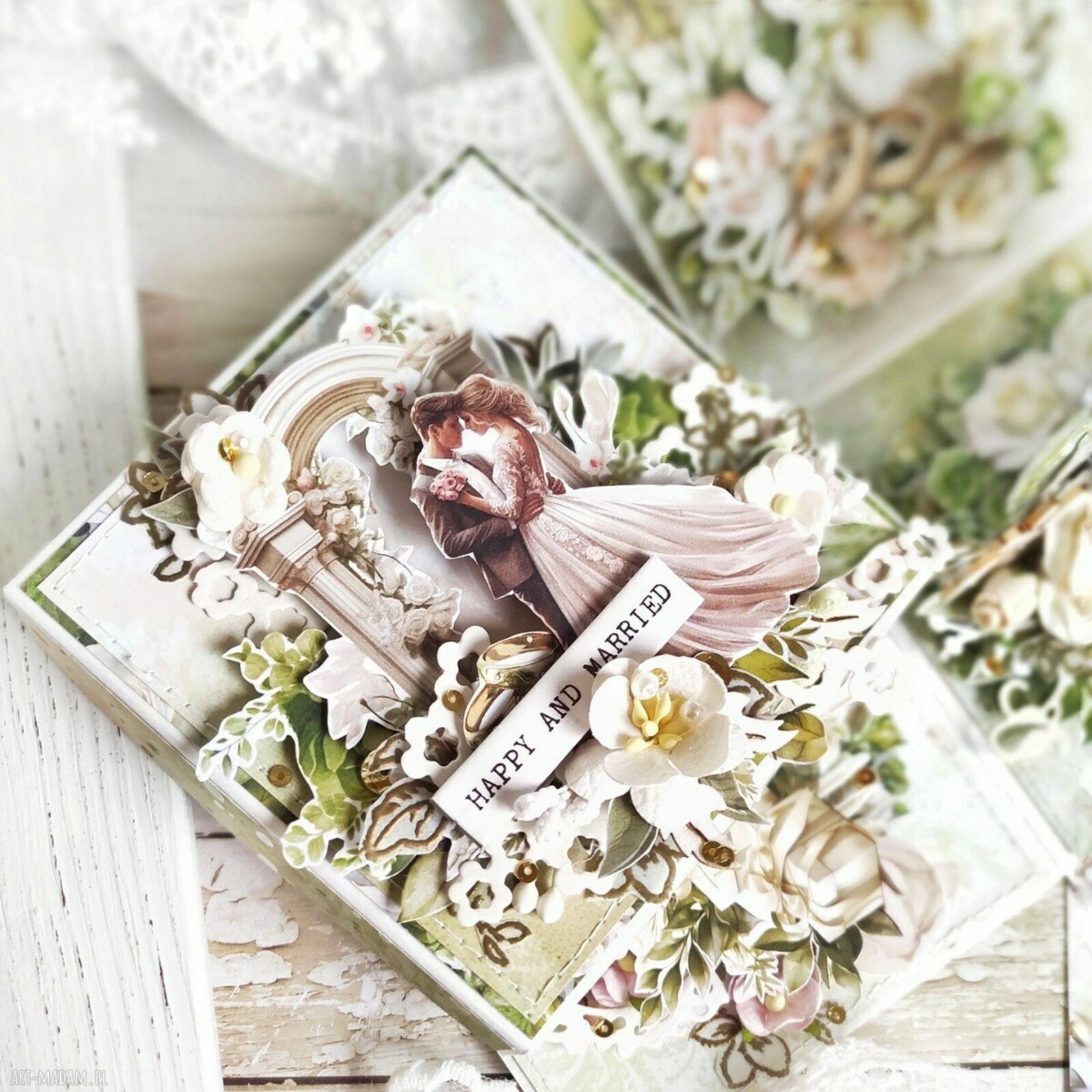 Pamiątka ślubna Magic Box - prezent dla młodej pary 10x10x10 cm