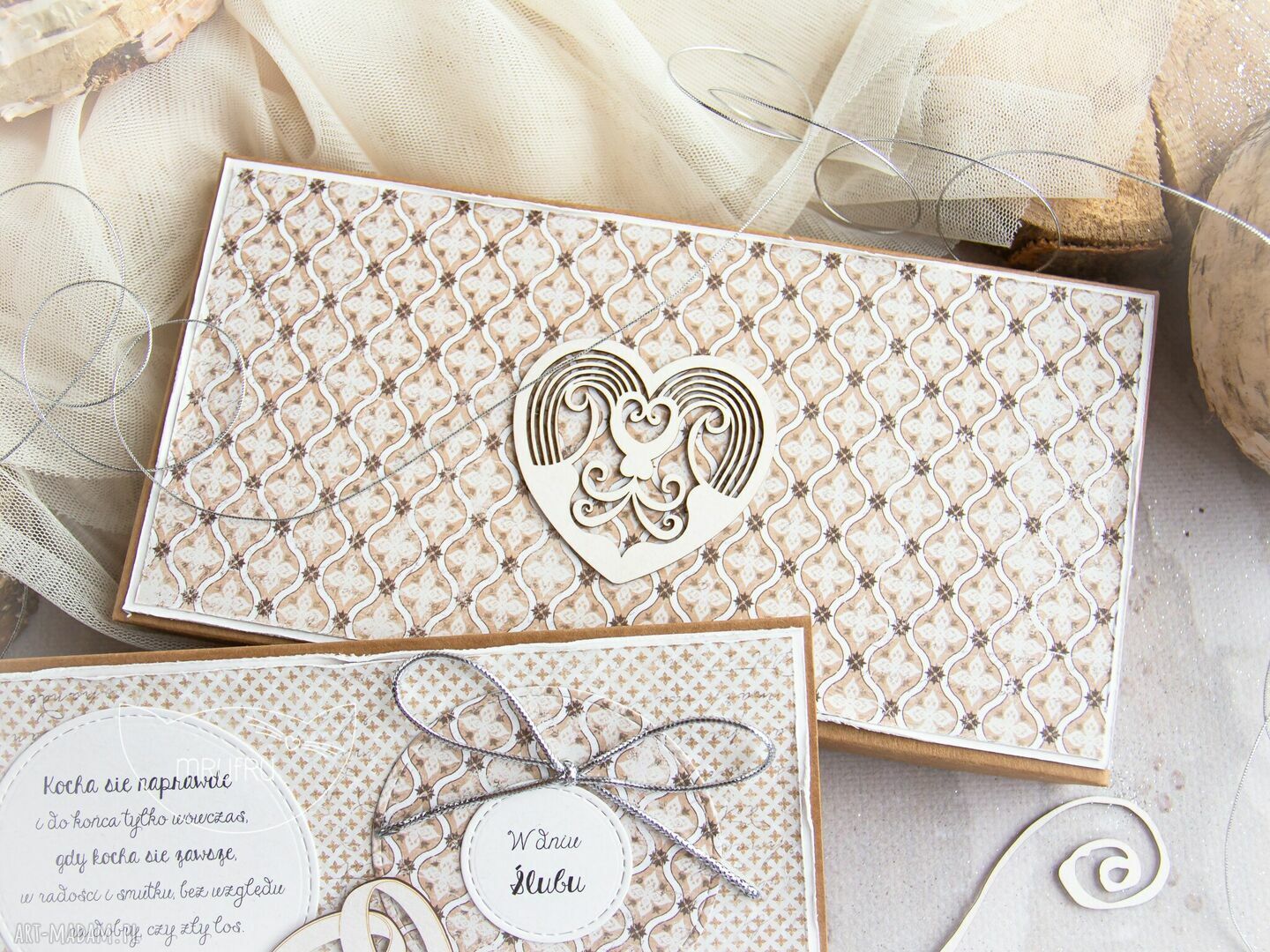 scrapbooking kartki: Kartka ślubna w pudełeczku pełnym. Personalizowana treść. Wyjątkowy podarek