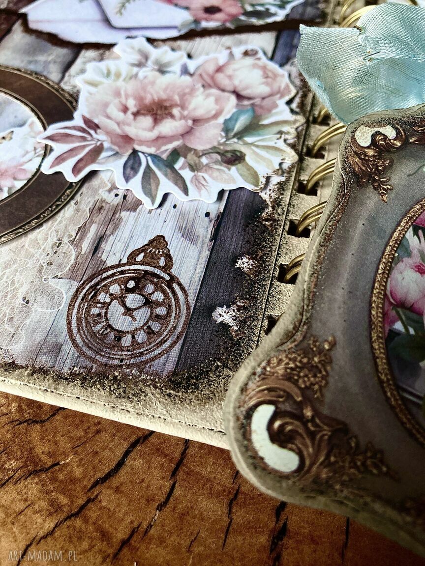 Ślubny pamiętnik i planer w stylu vintage - ręcznie robiony notes scrapbooking