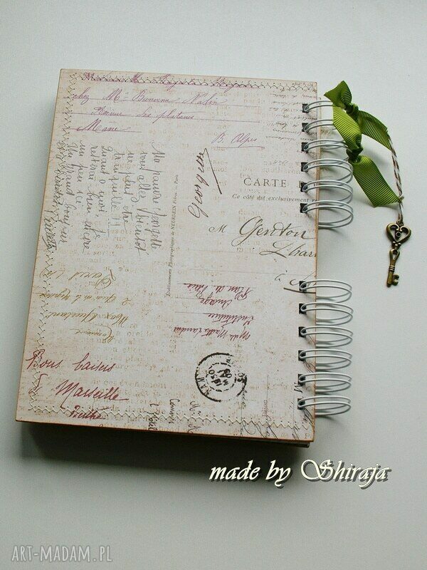 Pamiętnik A5 „Retro pocztówka” - różany notes handmade z kluczykiem