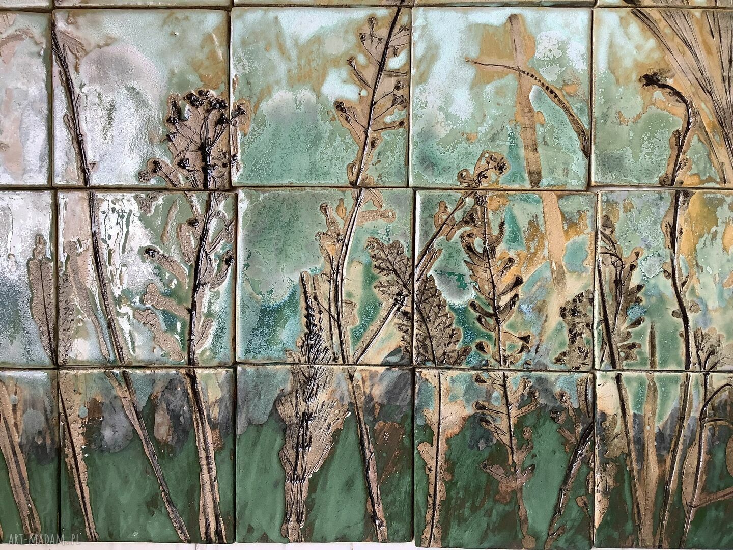 Panel „Letnia łąka VI” - ceramiczny dekor ścienny z ręcznie robionych kafli