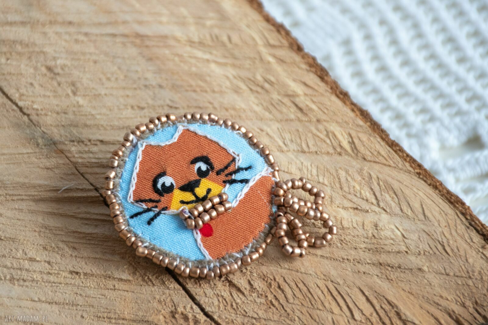 Broszka kot handmade - wyjątkowy prezent dla kociary