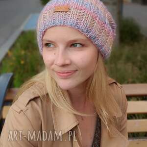 pastelowa czapka the wool art