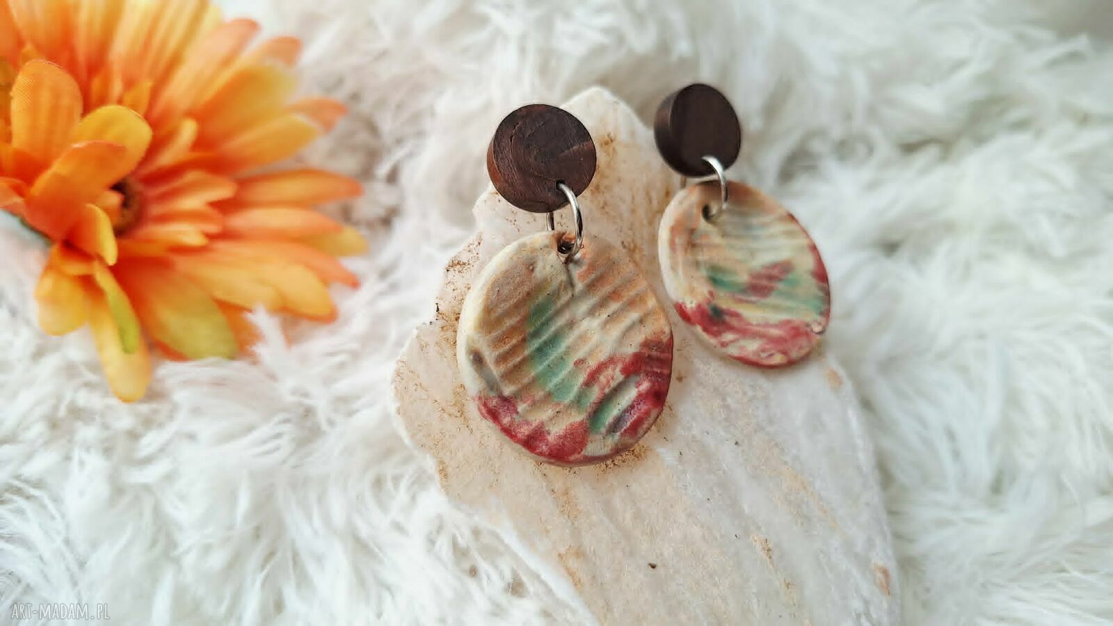 Pastelowe Akwarele kolczyki ceramiczne boho z drewnem i antyalergicznymi sztyftami