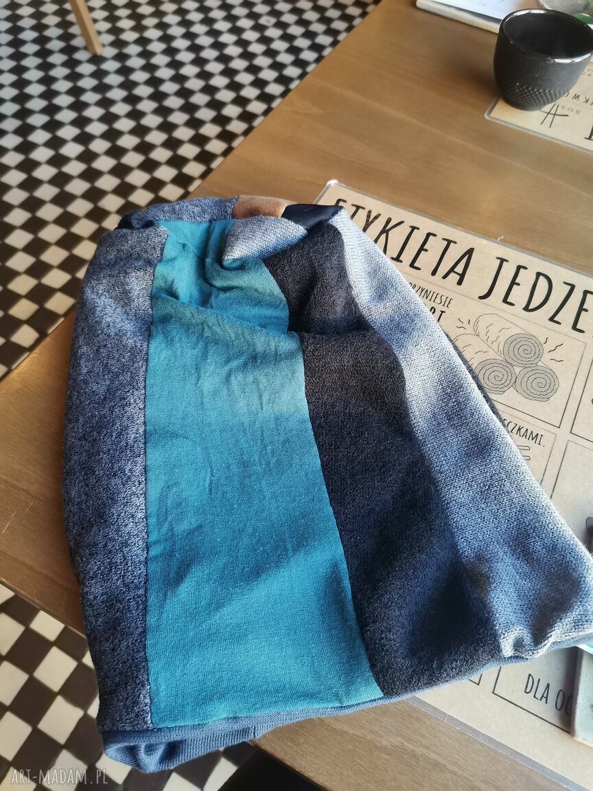 Czapka patchworkowa Smerfetka - uniwersalna na podszewce (handmade)