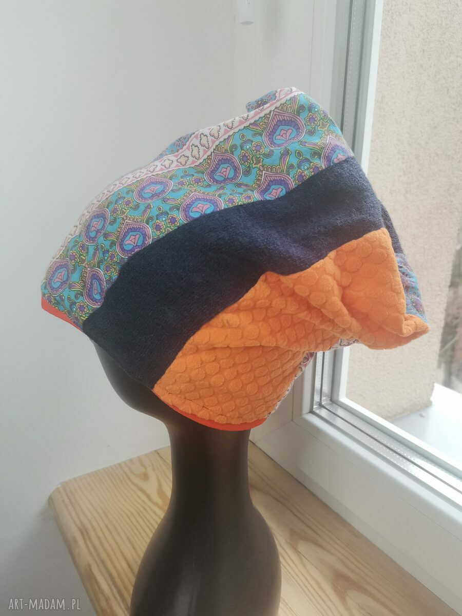 Czapka patchworkowa Smerfetka Frida - boho frędzle