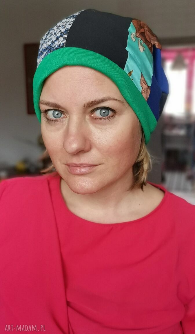 Czapka patchworkowa damska Smerfetka na podszewce - rozmiar uniwersalny