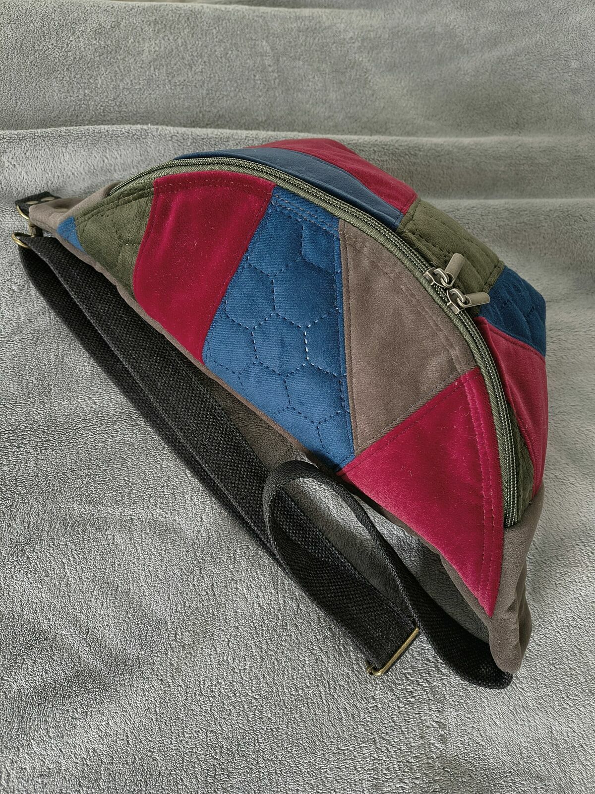 Ręcznie robiona nerka damska handmade