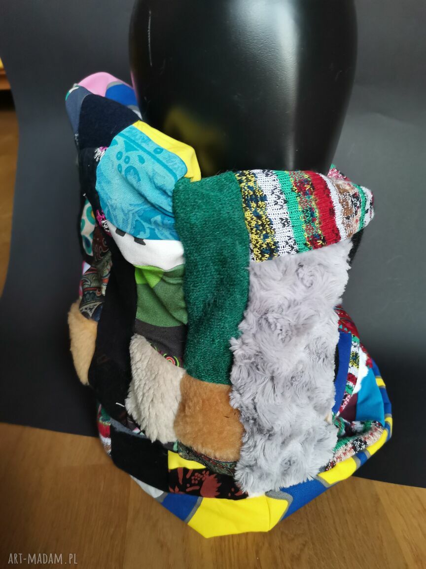 Kolorowy komin patchworkowy zero waste w stylu boho i etno