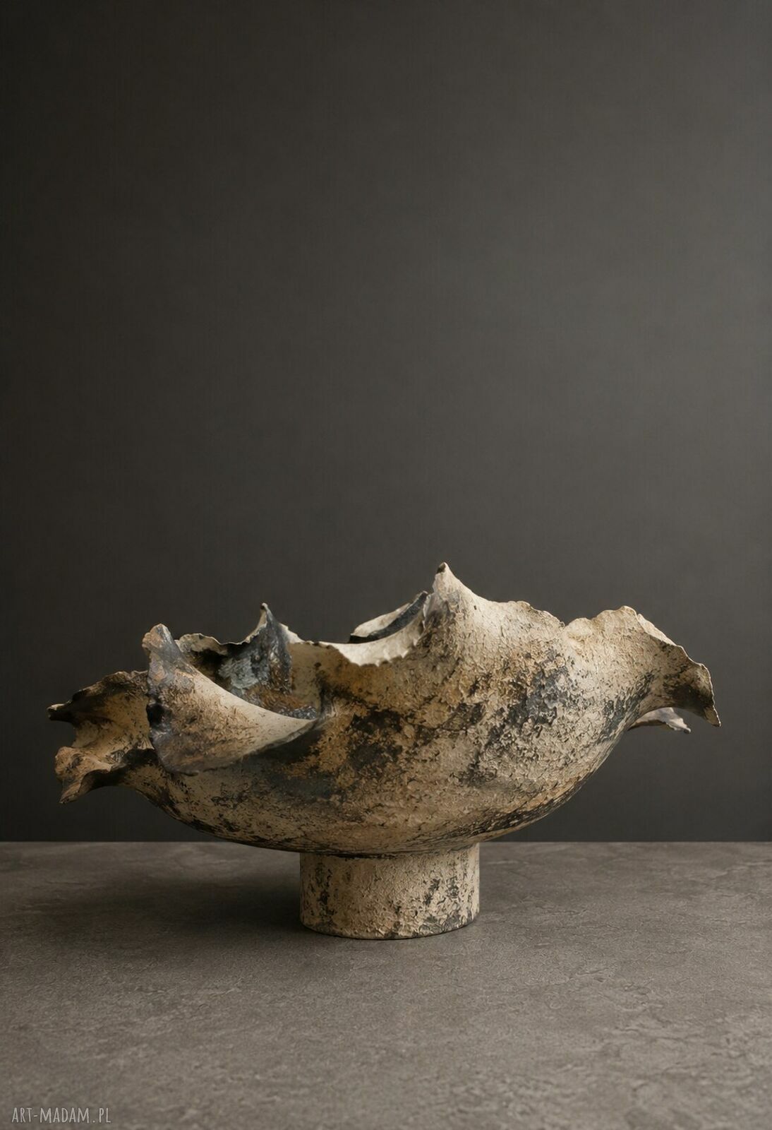 Patera ceramiczna Ancient Gold - rzeźbiarska misa na owoce i przekąski