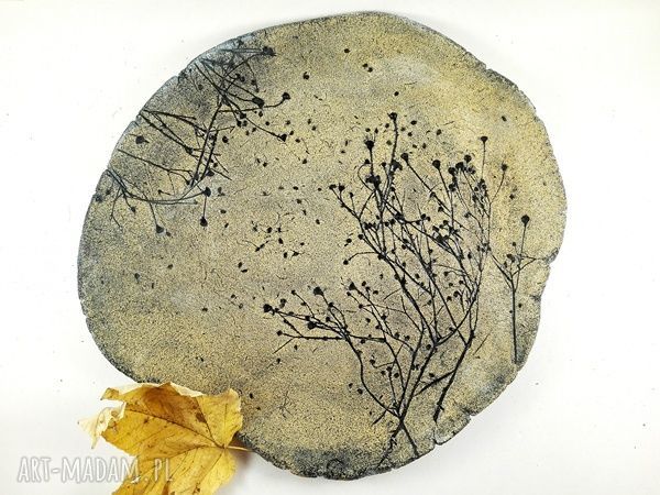Patera ceramiczna z motywem kwiatów