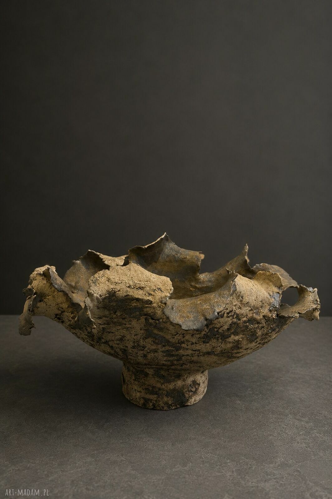 Patera ceramiczna Ancient Gold - rzeźbiarska misa na owoce i przekąski