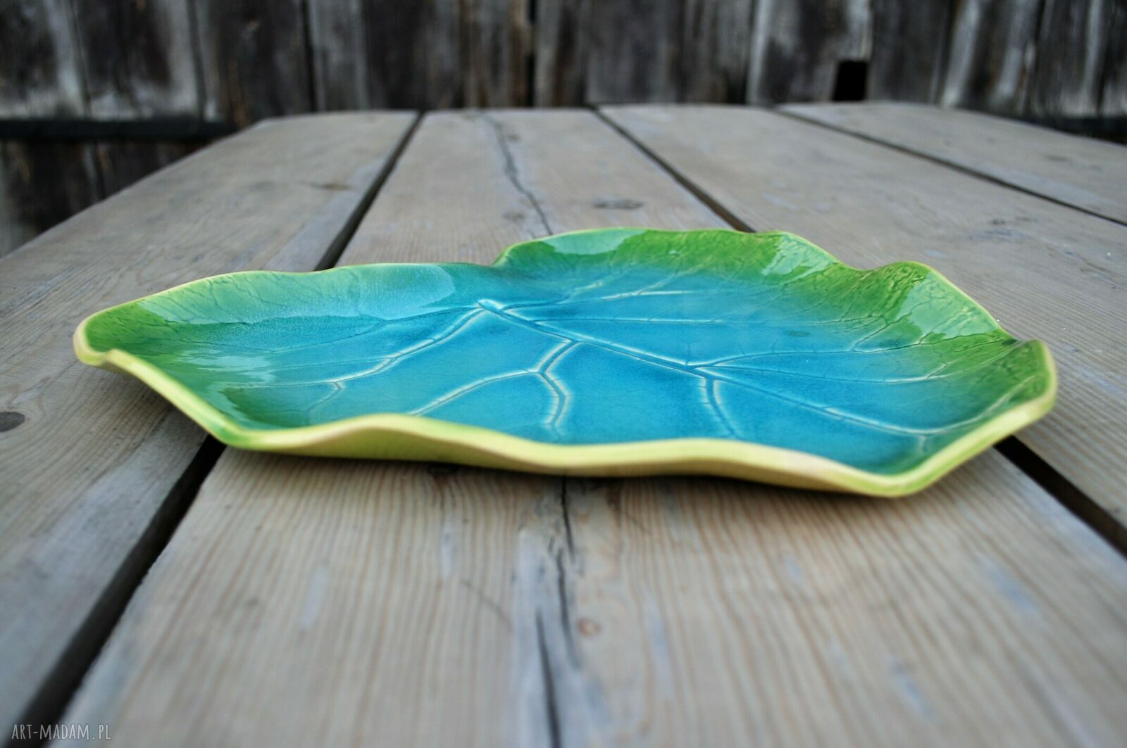 Patera dekoracyjna - liść ceramiczny (talerz ozdobny)