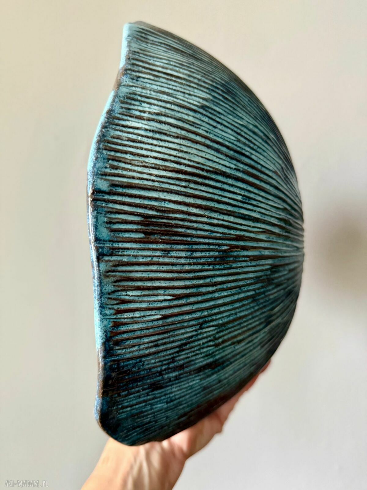 Misa ceramiczna Deep Lines - ręcznie robiona miska na owoce, sałatki i dekoracje