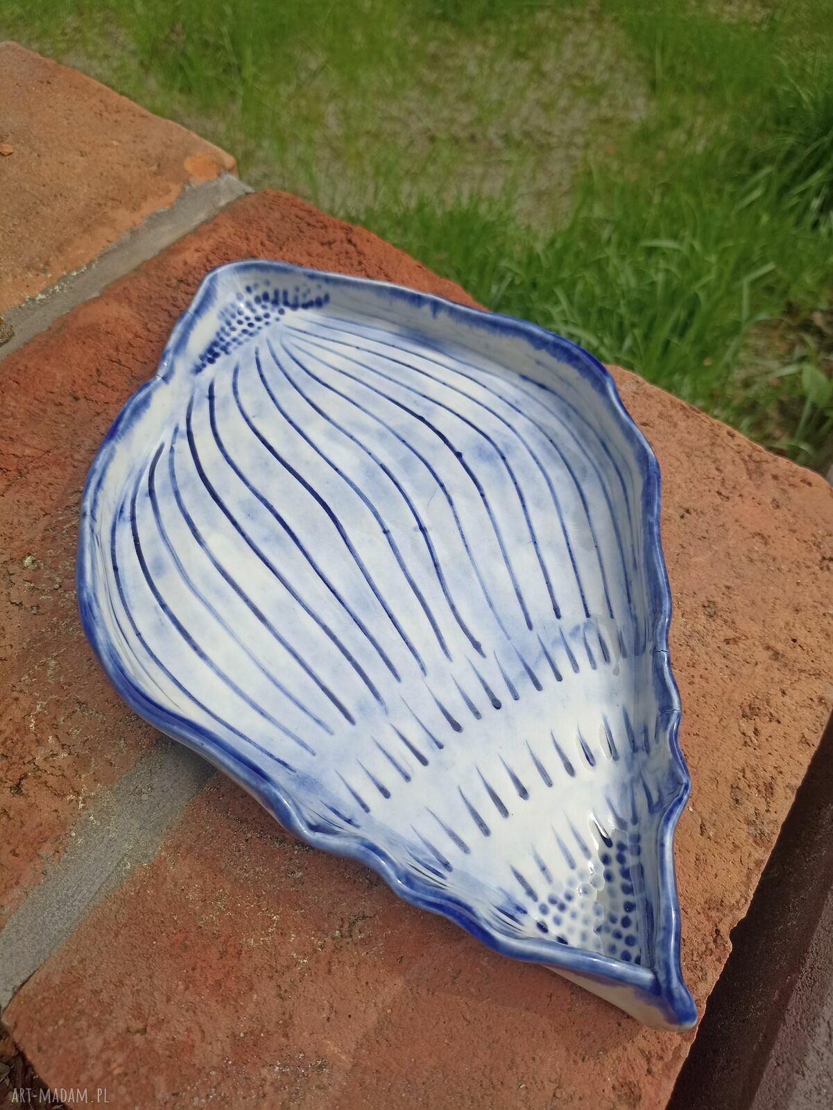 Patera ceramiczna w kształcie muszli - handmade unikat