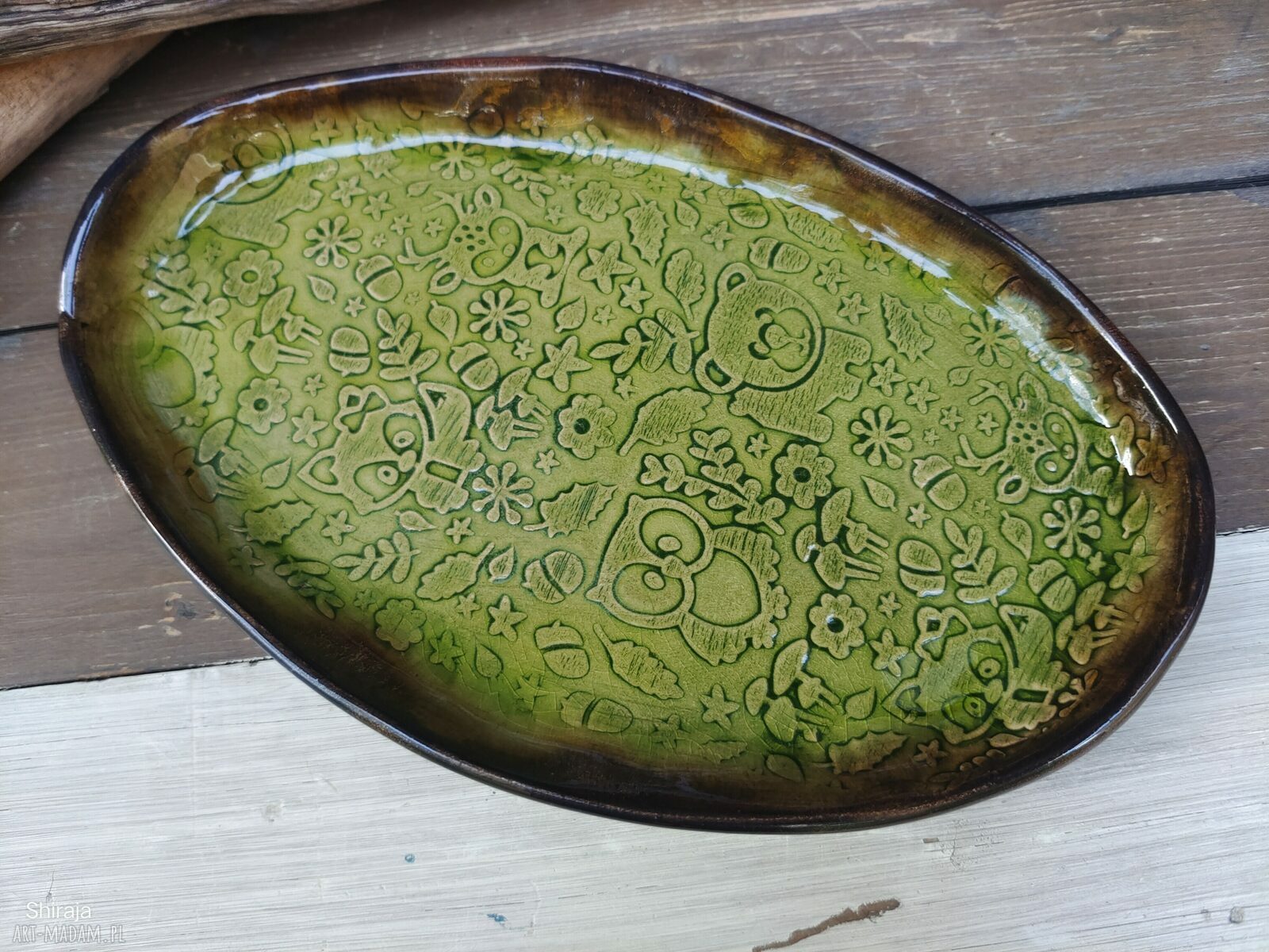 Ceramiczna patera Leśne opowieści - rękodzieło z lasu na prezent