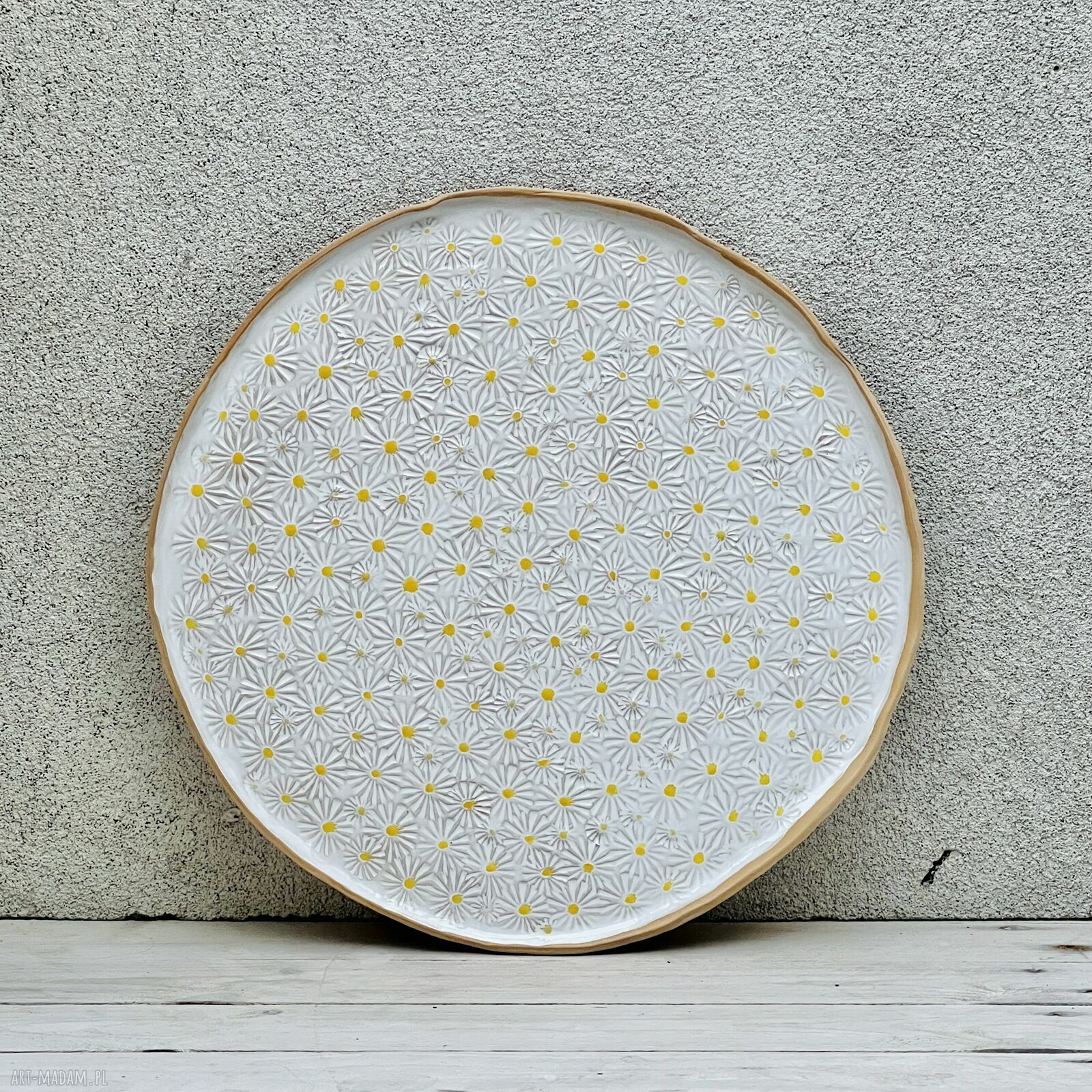 Patera w stokrotki