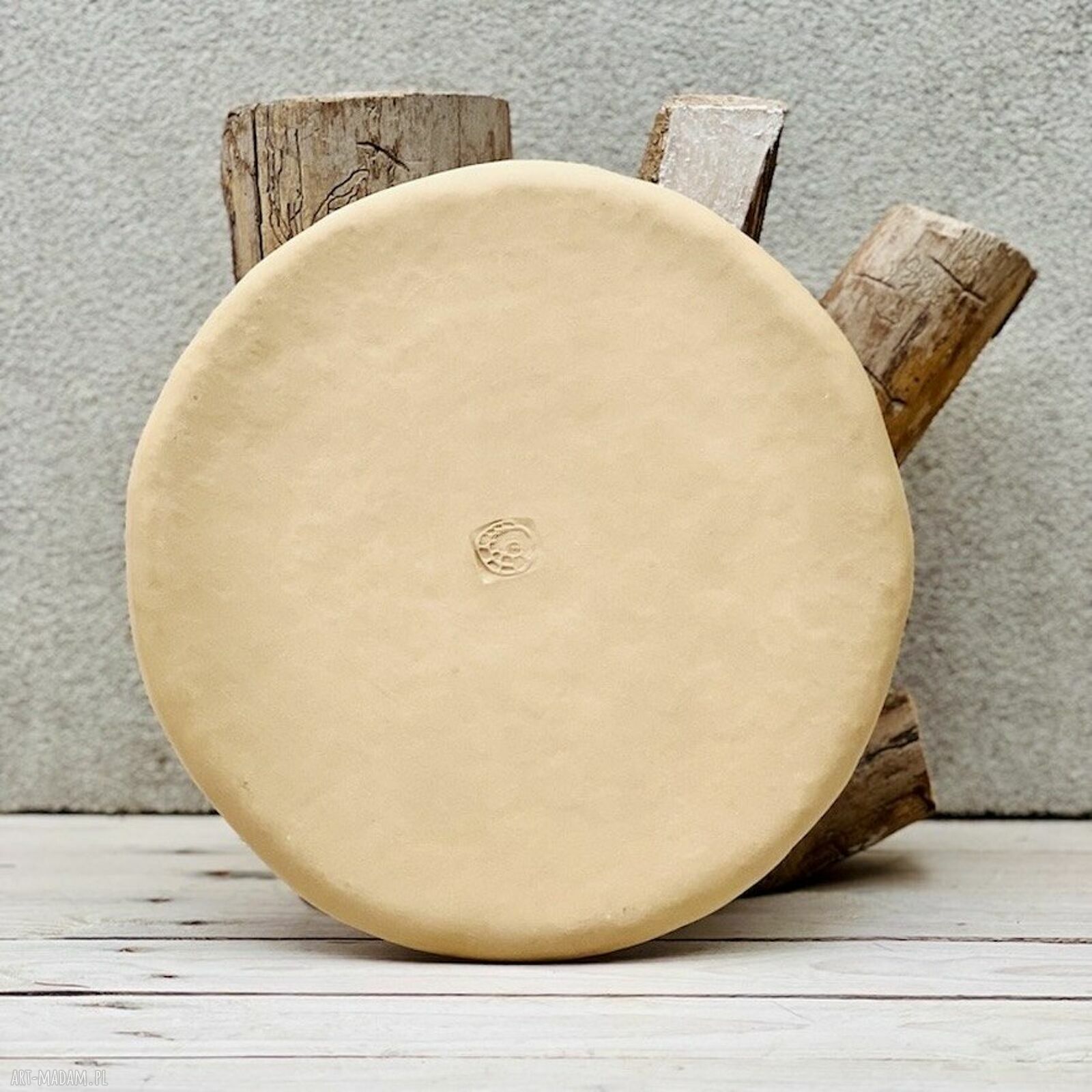 Patera w stokrotki