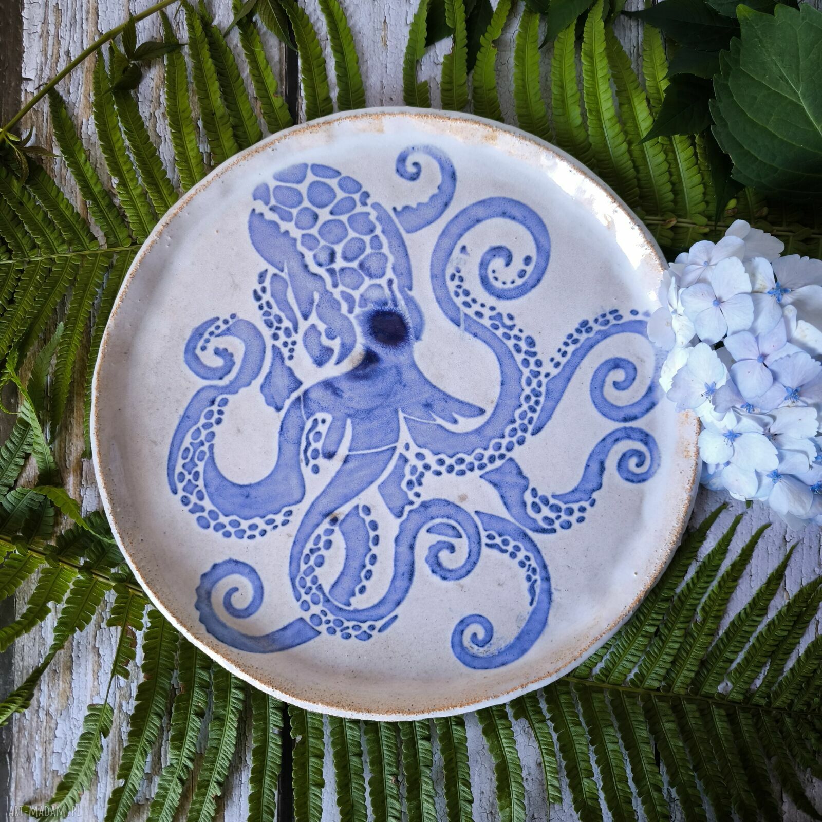 Ceramiczna patera z ośmiornicą - ocean, morze i woda