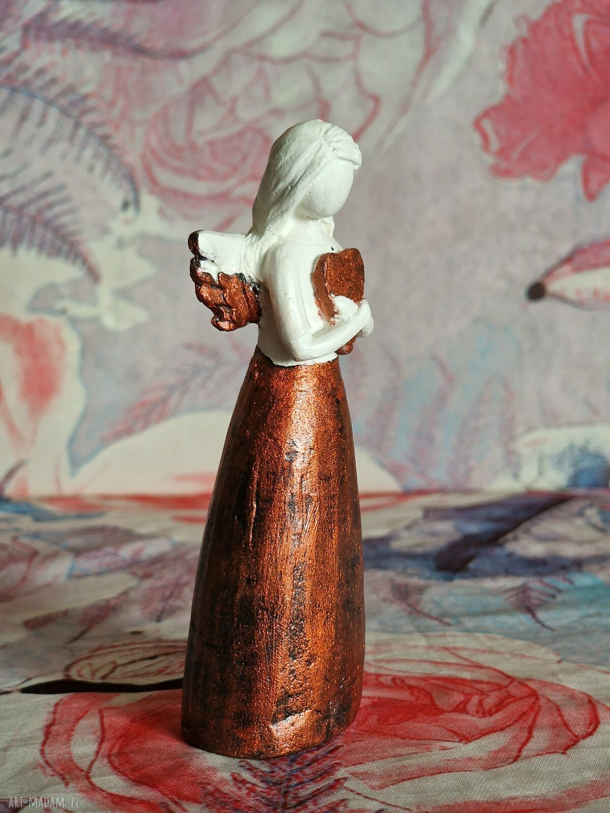 PATRIOTYCZNIE - Rzeźba z gipsu „Anioł Ojczyzny” 12,4 cm
