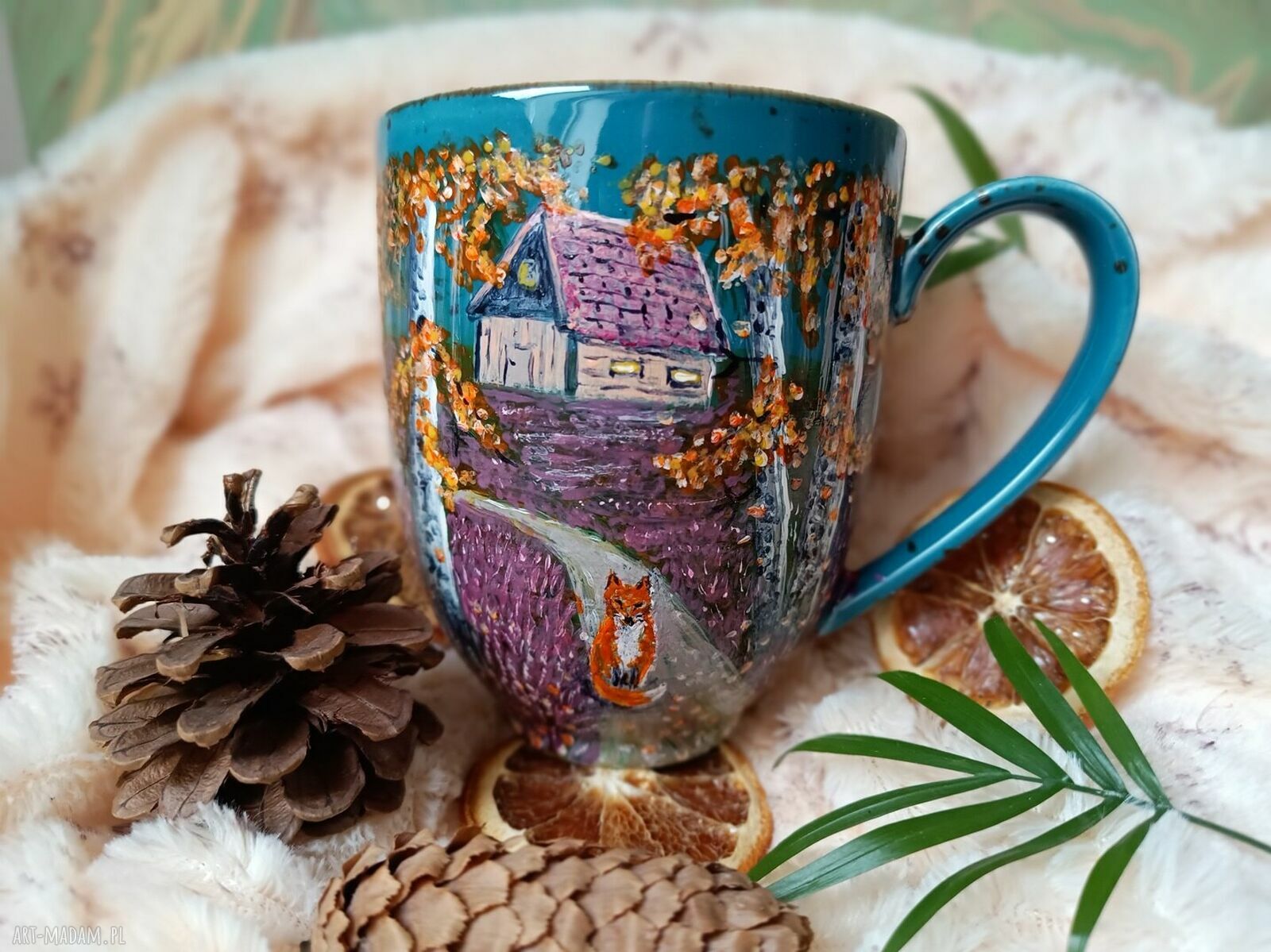 Kubek 400 ml - pejzaż leśny z liskiem na wrzosowisku - rękodzieło na porcelanie