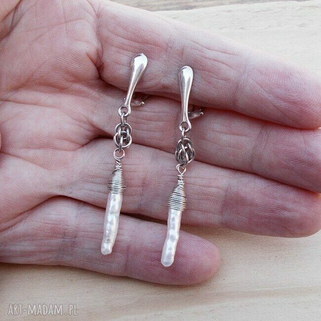 Klipsy z perłami na długo - srebrne chainmaille
