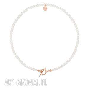 naszyjnik z pereł naturalnych z ozdobnym zapięciem z - perełki