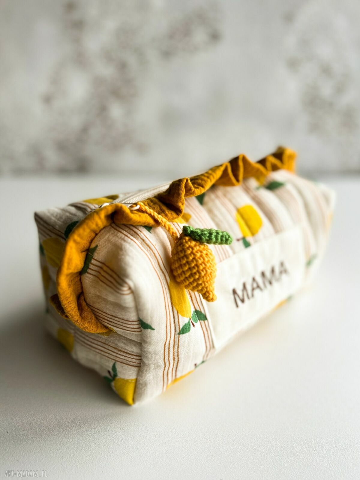 Personalizowana kosmetyczka MAMA z zawieszką - muślin i haft