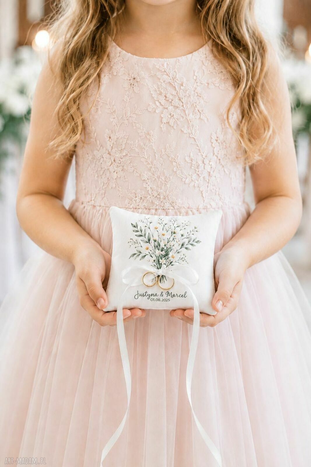 Personalizowana poduszka na obrączki z polnymi kwiatami 14x14 cm