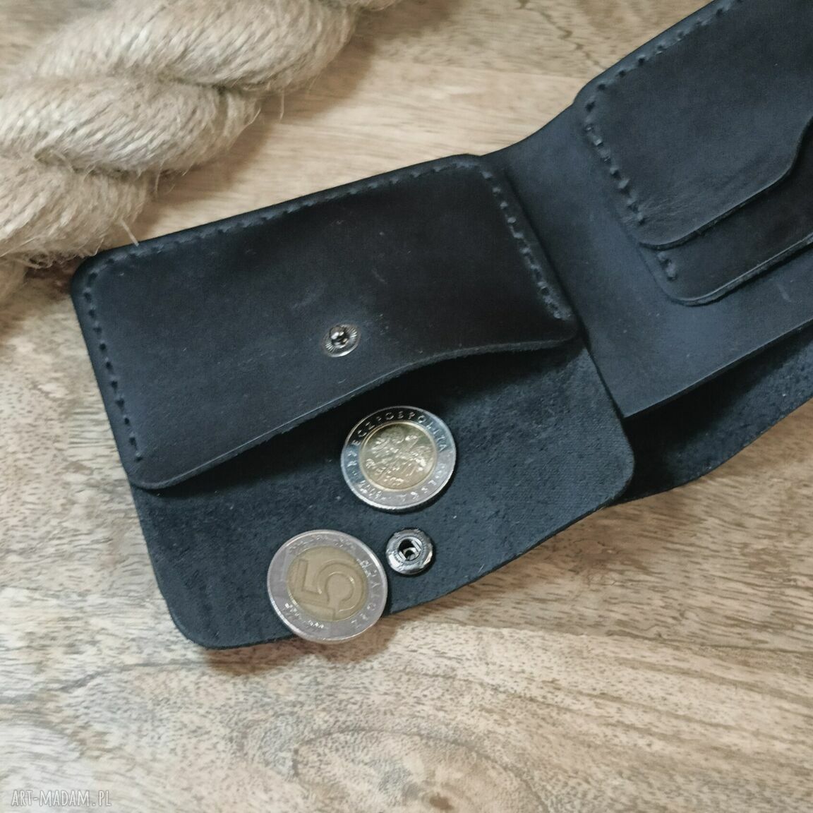 Personalizowany portfel skórzany z grawerem imienia dla mężczyzny