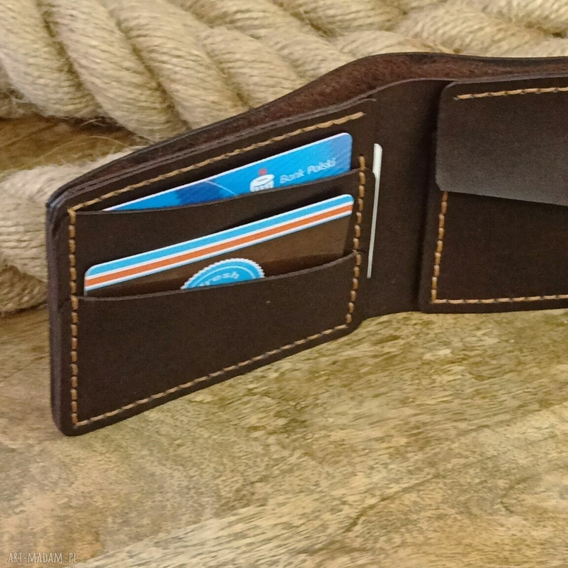 Personalizowany męski portfel skórzany zapinany - grawer laserowy