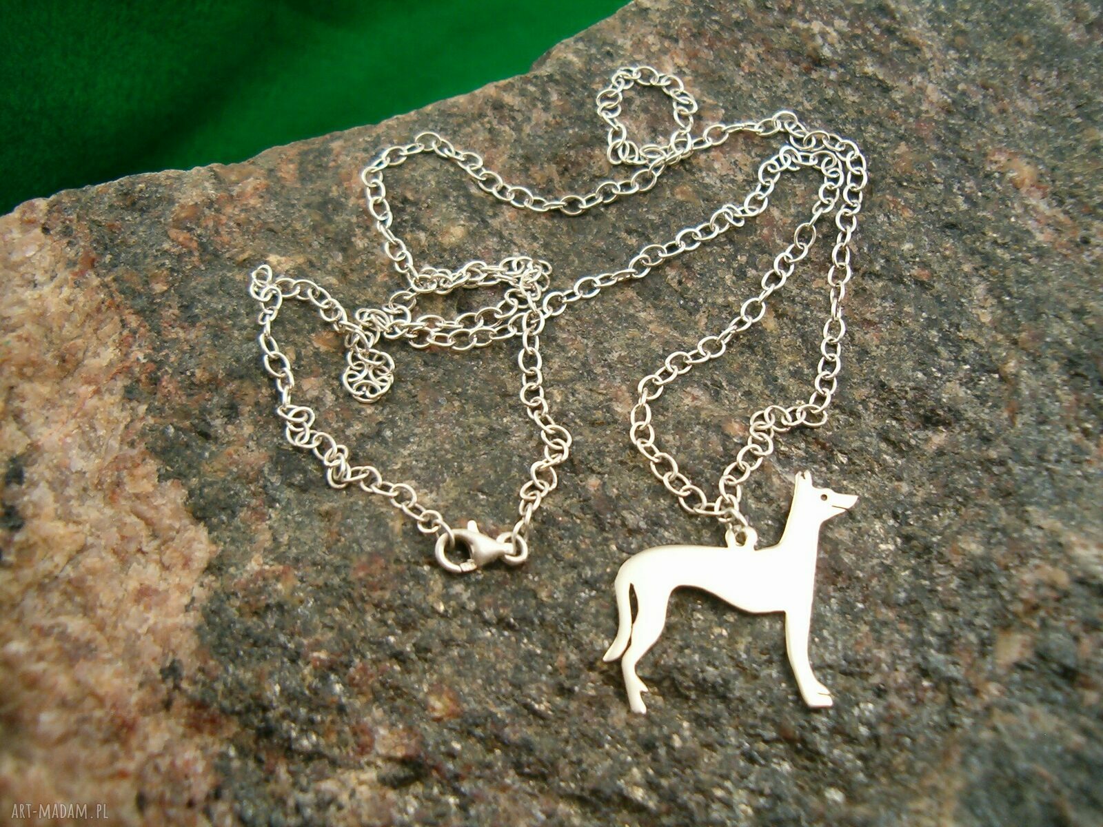 Naszyjnik z psem faraona Pharaoh Hound w srebrze 925 (ręcznie robiony)