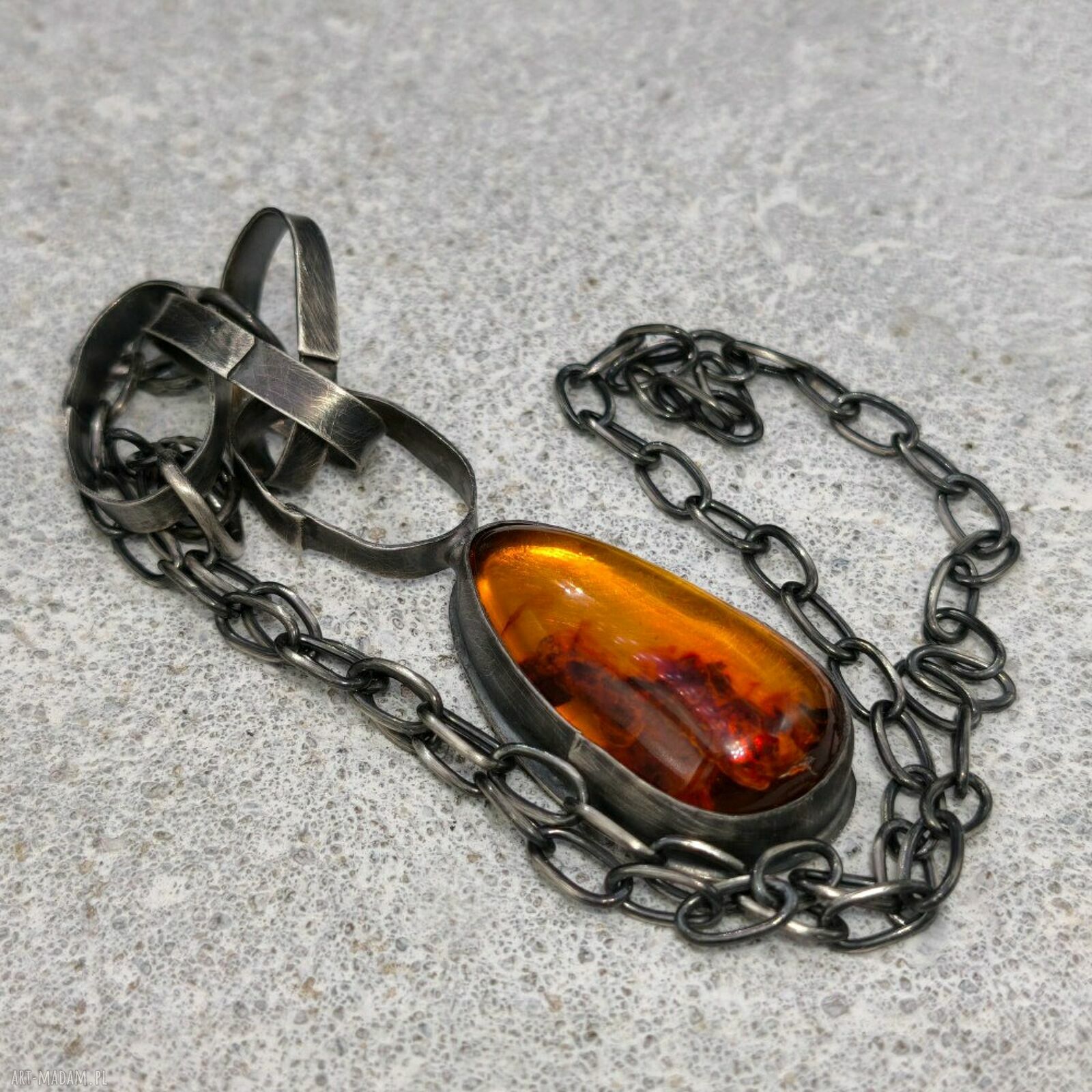 Ręcznie robiony naszyjnik damski - wyjątkowa biżuteria handmade