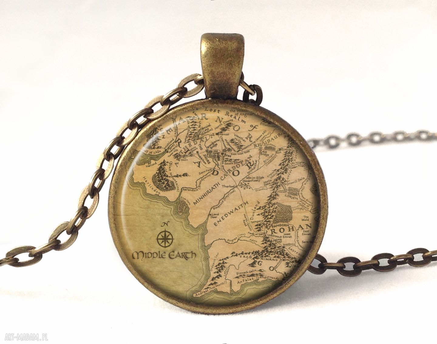Middle earth medalion łańcuszkiem władca pierścieni mapa ręcznie