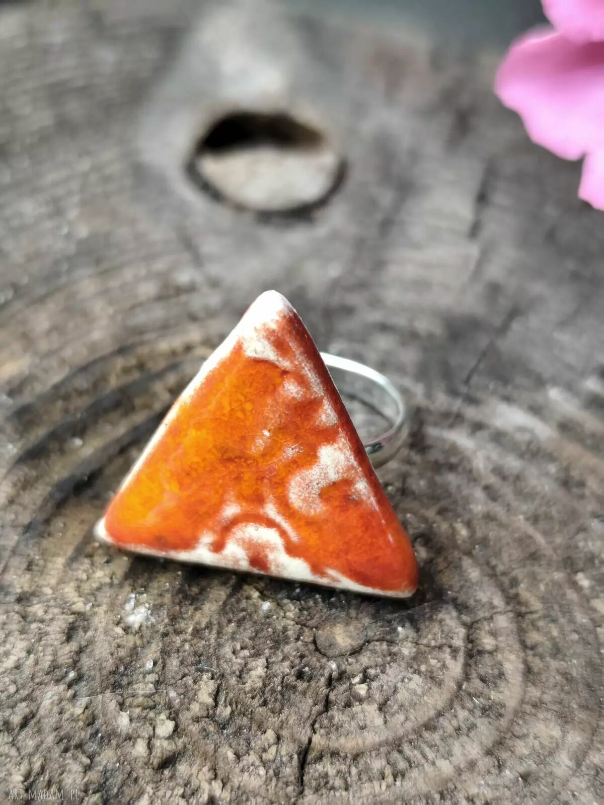 Pomarańczowy pierścionek ceramiczny handmade