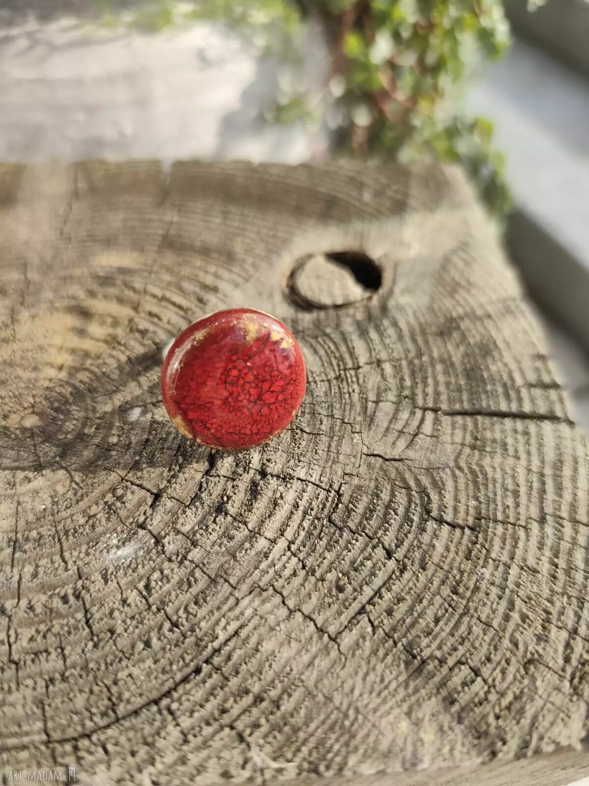 Czerwony pierścionek ceramiczny handmade z regulowanym rozmiarem