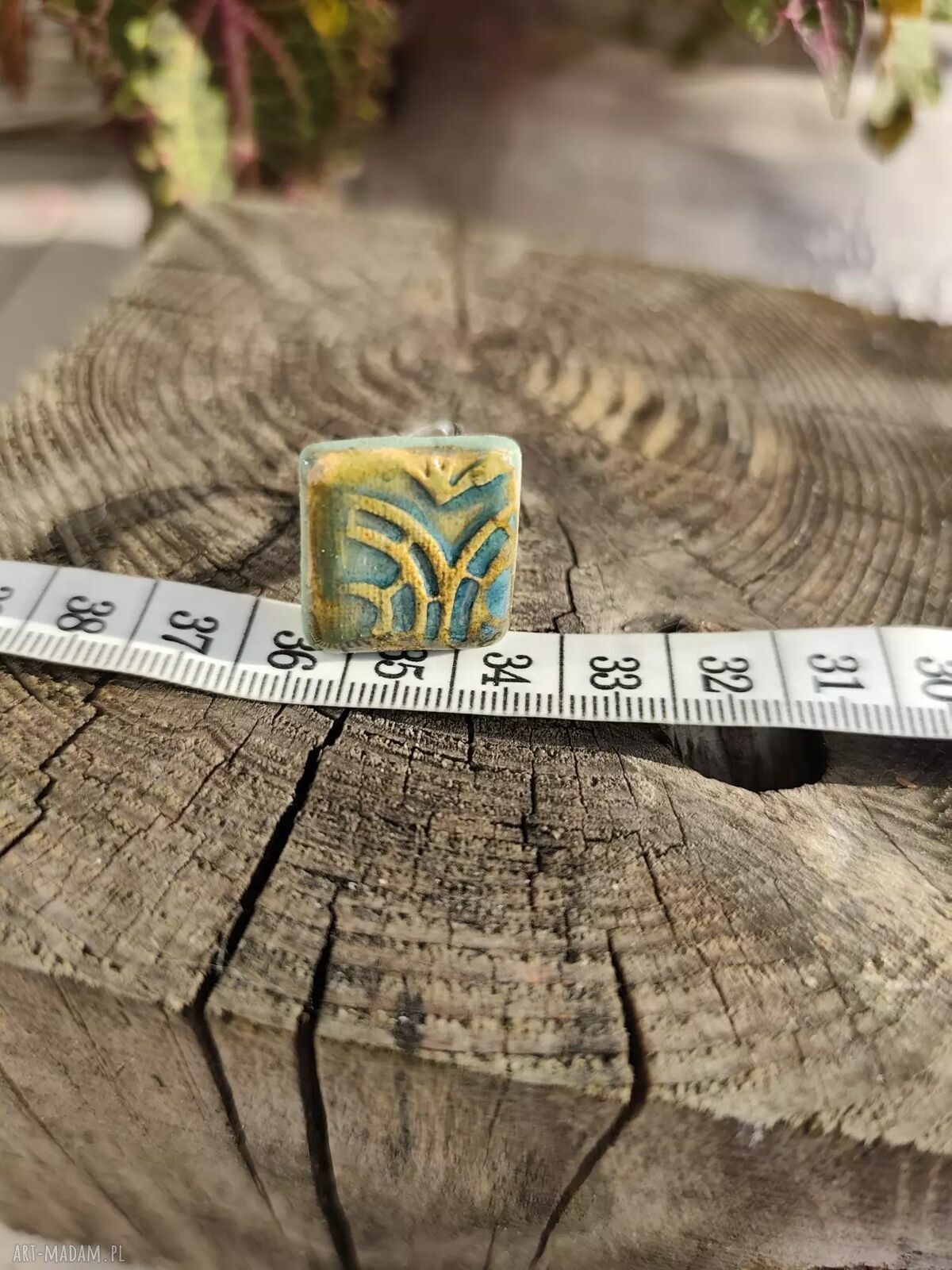 Kolorowy pierścionek ceramiczny handmade z regulowanym rozmiarem