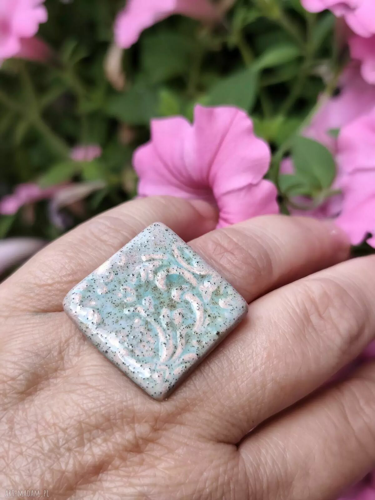 Pierścionek ceramiczny 34 - ręcznie wykonany i regulowany
