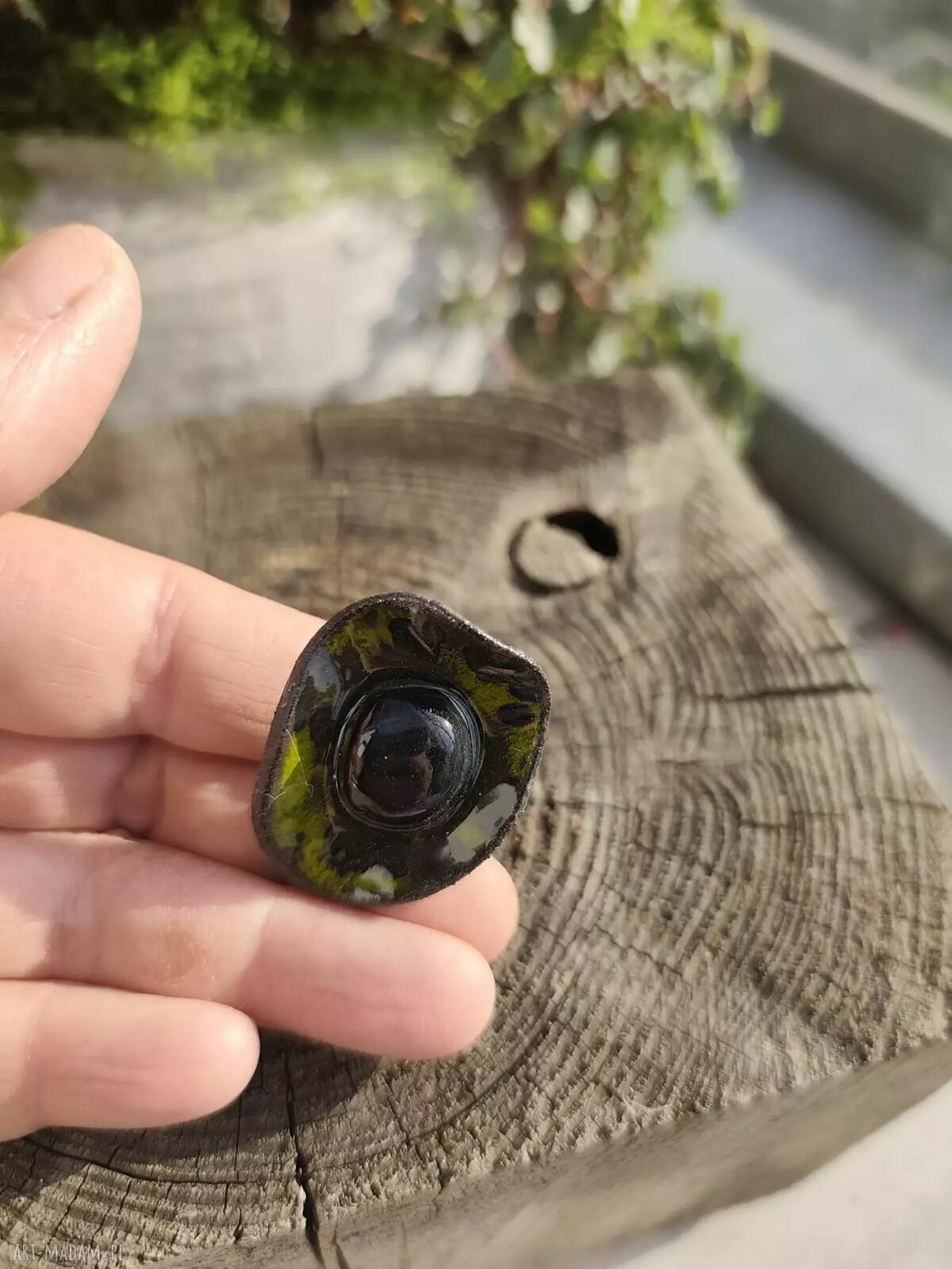 Zielony pierścionek ceramiczny z regulowanym rozmiarem