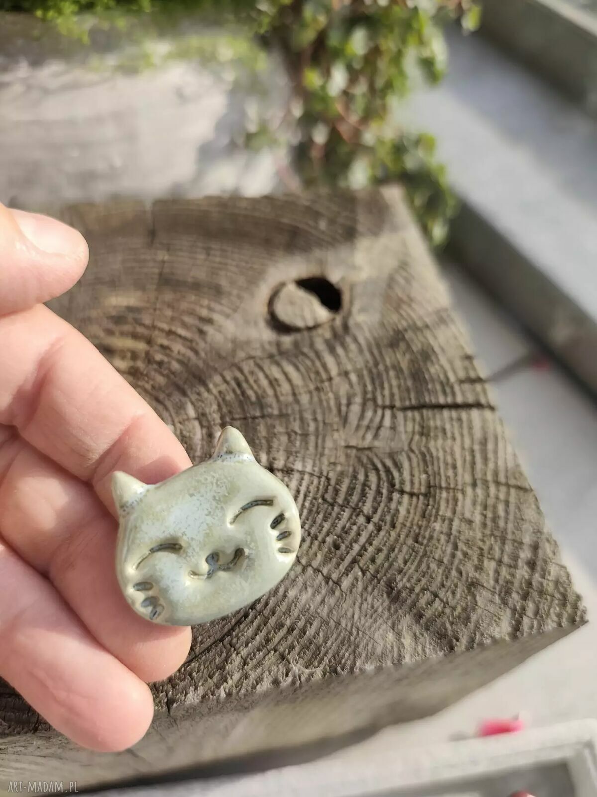 Pierścionek ceramiczny z kotem - regulowane rękodzieło
